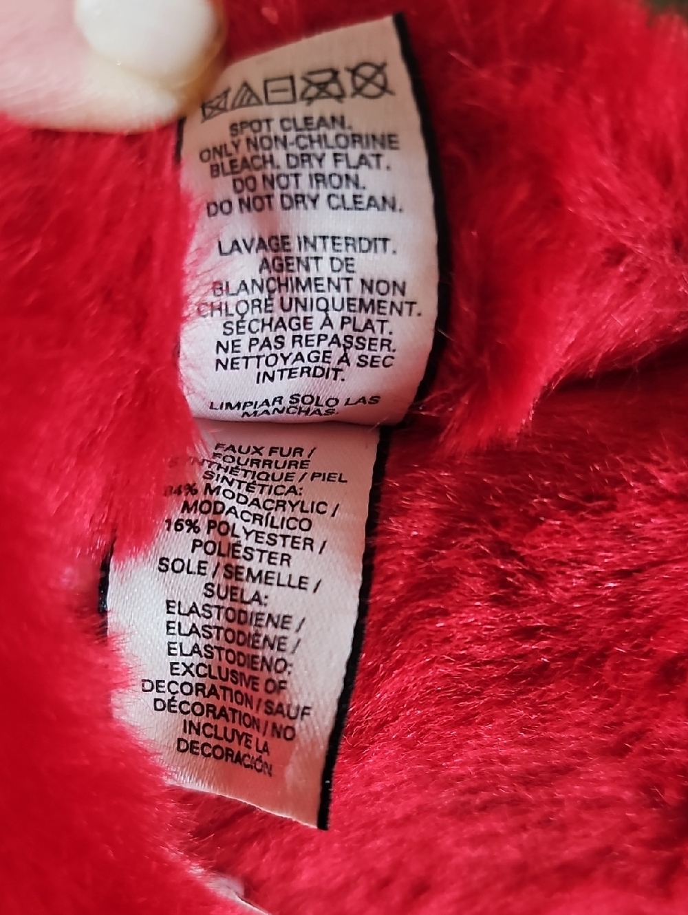 Victoria's Secret Plush Red Slippers Women's Size Large Fits 8-8-1/2 NWOT - Picture 10 of 10